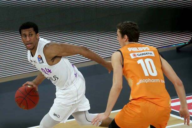 勒沃库森在 勒沃库森在